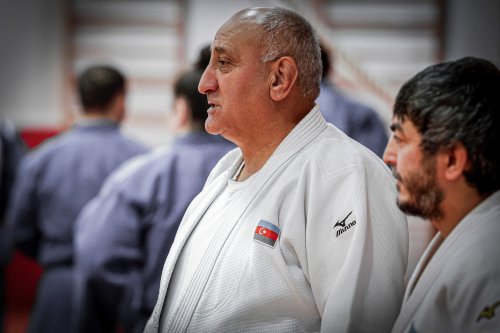 Olimpiya çempionlarımız və paracüdoçular eyni tatamidə - FOTOLAR Olimpiya çempionlarımız və paracüdoçular eyni tatamidə - FOTOLAR