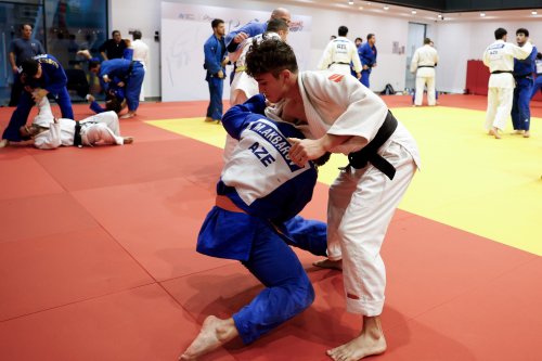 Olimpiya çempionlarımız və paracüdoçular eyni tatamidə - FOTOLAR Olimpiya çempionlarımız və paracüdoçular eyni tatamidə - FOTOLAR