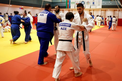 Olimpiya çempionlarımız və paracüdoçular eyni tatamidə - FOTOLAR Olimpiya çempionlarımız və paracüdoçular eyni tatamidə - FOTOLAR