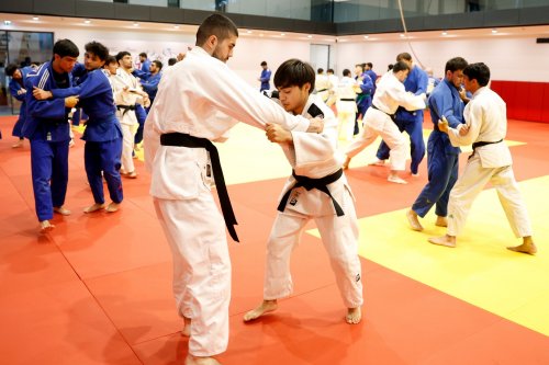 Olimpiya çempionlarımız və paracüdoçular eyni tatamidə - FOTOLAR Olimpiya çempionlarımız və paracüdoçular eyni tatamidə - FOTOLAR