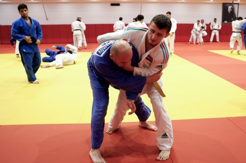 Olimpiya çempionlarımız və paracüdoçular eyni tatamidə - FOTOLAR Olimpiya çempionlarımız və paracüdoçular eyni tatamidə - FOTOLAR