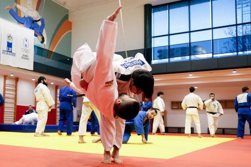 Olimpiya çempionlarımız və paracüdoçular eyni tatamidə - FOTOLAR Olimpiya çempionlarımız və paracüdoçular eyni tatamidə - FOTOLAR