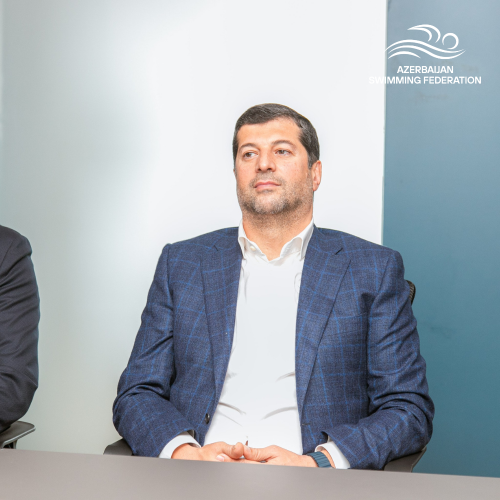 Yeni milli komandanın baş məşqçisi təqdim olundu - FOTOLAR Yeni milli komandanın baş məşqçisi təqdim olundu - FOTOLAR