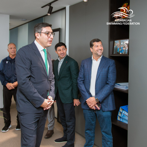 Yeni milli komandanın baş məşqçisi təqdim olundu - FOTOLAR Yeni milli komandanın baş məşqçisi təqdim olundu - FOTOLAR