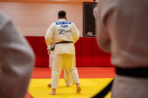 Türkiyə, Serbiya, Avstriya, Almaniya və Çexiya yığmaları Bakıda - FOTOLAR Türkiyə, Serbiya, Avstriya, Almaniya və Çexiya yığmaları Bakıda - FOTOLAR