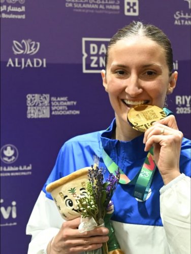 Karateçimiz İslamiadanın üçqat qalibi oldu - FOTOLAR Karateçimiz İslamiadanın üçqat qalibi oldu - FOTOLAR