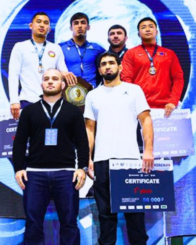 Güləşçilərimiz Rusiyada medallar və pul qazandı - FOTOLAR