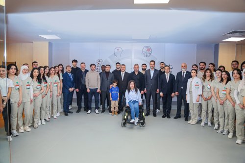 Qurban Qurbanov və futbolçular yeni tibb mərkəzində - FOTOLAR