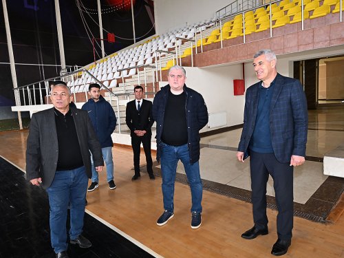 AFFA rəhbərliyi cənubda "Xəzər Lənkəran" stadionundan başqa hər yeri gəzdi - FOTOLAR