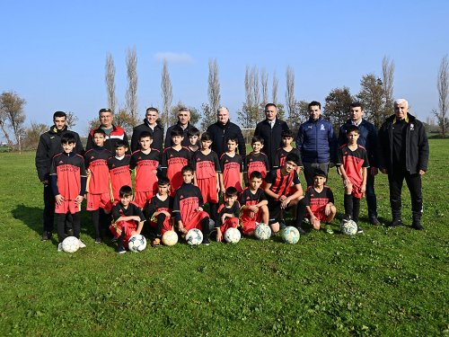 AFFA rəhbərliyi cənubda "Xəzər Lənkəran" stadionundan başqa hər yeri gəzdi - FOTOLAR