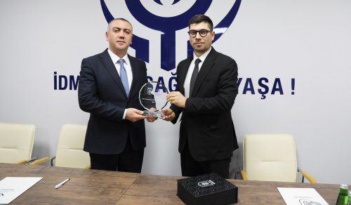 "Neftçi"dən Əməkdaşlıq Memorandumu - FOTOLAR "Neftçi"dən Əməkdaşlıq Memorandumu - FOTOLAR