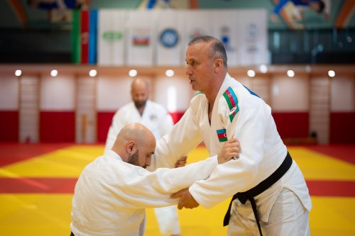 Son Azərbaycan çempionatı, hakimlərin peşəkarlığı və birliyin gücü. Son Azərbaycan çempionatı, hakimlərin peşəkarlığı və birliyin gücü.