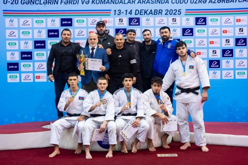 Azərbaycanın ən güclü komandaları bəlli oldu - FOTOLAR Azərbaycanın ən güclü komandaları bəlli oldu - FOTOLAR