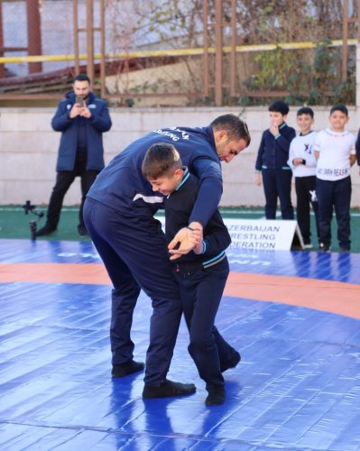 Tanınmış güləşçilərimiz Xankəndidə - FOTOLAR Tanınmış güləşçilərimiz Xankəndidə - FOTOLAR