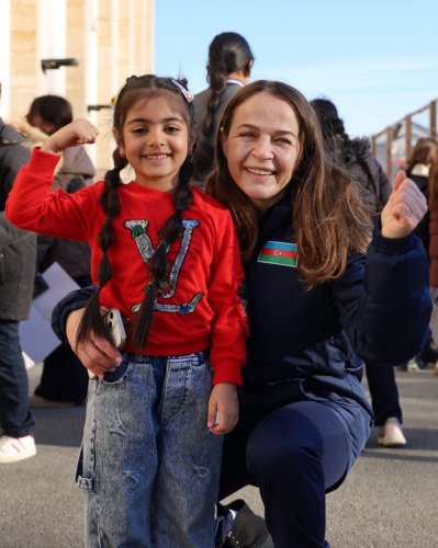 Tanınmış güləşçilərimiz Xankəndidə - FOTOLAR Tanınmış güləşçilərimiz Xankəndidə - FOTOLAR