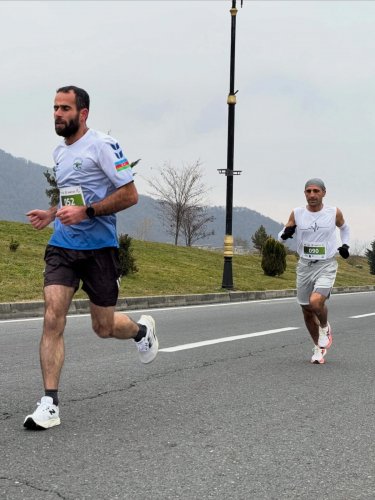 100-dək atlet qaçdı, qaliblər müəyyənləşdi - FOTOLAR