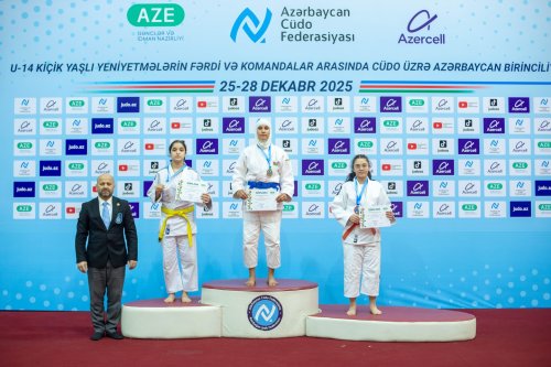 Azərbaycan çempionatının ilk medalçıları - FOTOLAR