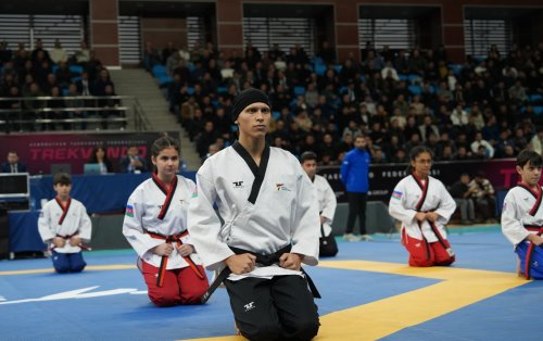 Nazirlər Azərbaycan çempionatının açılışında - FOTOLAR