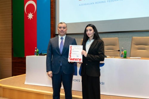 Sahil Babayev görüş keçirdi, boksçuları təltif etdi - FOTOLAR