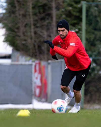 Emreli "Kayzerslautern"də məşqləri bərpa etdi - FOTOLAR