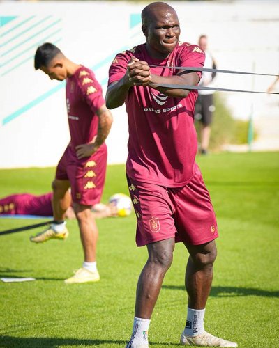 "Neftçi" BƏƏ toplanışına başladı - FOTOLAR "Neftçi" BƏƏ toplanışına başladı - FOTOLAR