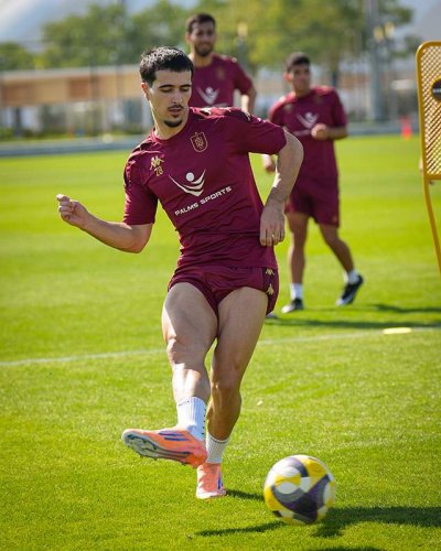 "Neftçi" BƏƏ toplanışına başladı - FOTOLAR "Neftçi" BƏƏ toplanışına başladı - FOTOLAR