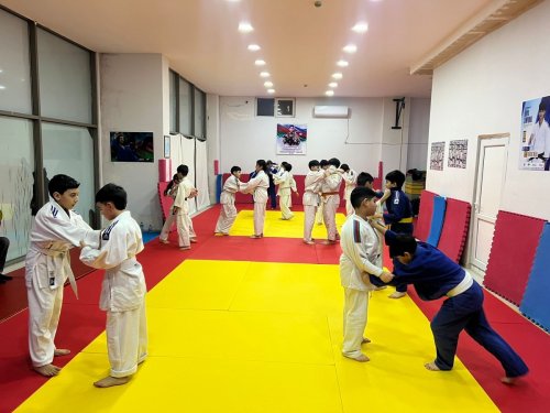 80 idman zalına 6000 cüdo tatamisi verildi - FOTOLAR 80 idman zalına 6000 cüdo tatamisi verildi - FOTOLAR