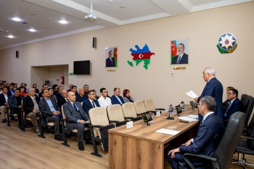 Millimiz yeni baş məşqçiyə tapşırıldı - FOTOLAR