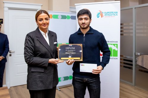 Millimiz yeni baş məşqçiyə tapşırıldı - FOTOLAR