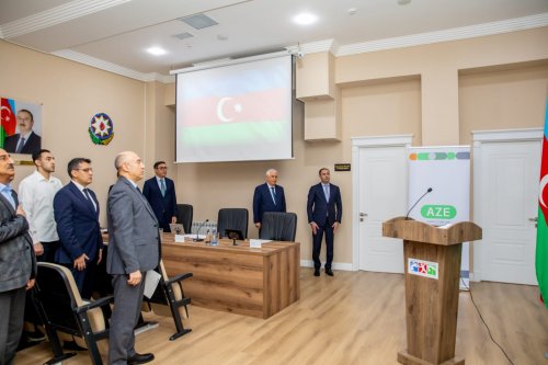 Millimiz yeni baş məşqçiyə tapşırıldı - FOTOLAR