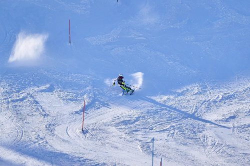 Gürcü xizəkçi Şahdağda qalib oldu - FOTOLAR