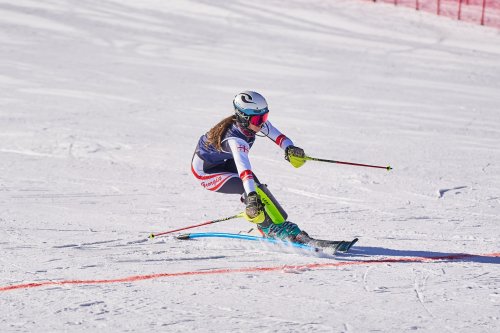 Gürcü xizəkçi Şahdağda qalib oldu - FOTOLAR