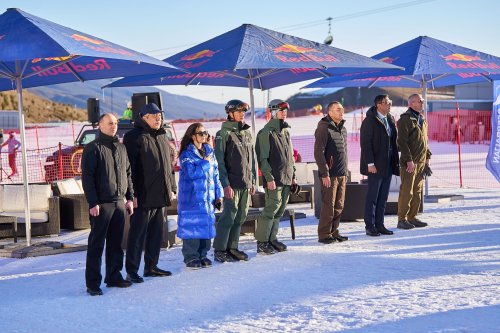 Gürcü xizəkçi Şahdağda qalib oldu - FOTOLAR