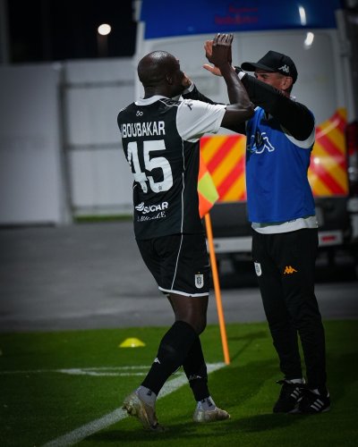 "Neftçi" "Kayrat"ı darmadağın etdi - YENİLƏNDİ - FOTOLAR "Neftçi" "Kayrat"ı darmadağın etdi - YENİLƏNDİ - FOTOLAR