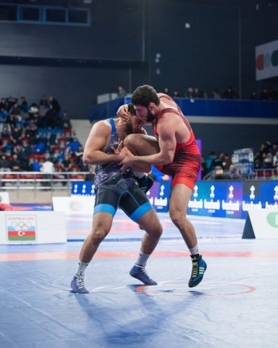 Sərbəst güləşçilər də başladı: Finalçılar məlum oldu