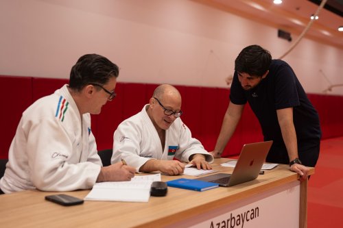 Millimizin baş məşqçisi məşqçilərin işinə qiymət verdi - FOTOLAR