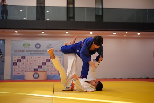 500-dən çox cüdoçu kəmər imtahanı verdi - FOTOLAR 500-dən çox cüdoçu kəmər imtahanı verdi - FOTOLAR