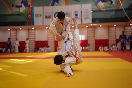 500-dən çox cüdoçu kəmər imtahanı verdi - FOTOLAR 500-dən çox cüdoçu kəmər imtahanı verdi - FOTOLAR