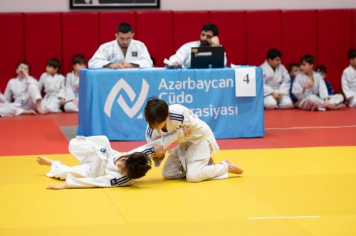 Daha 307 cüdoçu kəmər imtahanı verdi - FOTOLAR Daha 307 cüdoçu kəmər imtahanı verdi - FOTOLAR