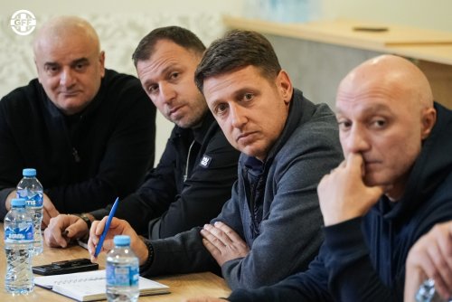 Kopyalanmış və plagiat “islahatlar”: AFFA odu söndürüb, közü ilə oynayır