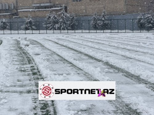 Şamaxı şəhər stadionu qardan təmizlənir - FOTOLAR - VİDEO