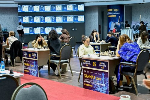 Məmmədyarov və Məmmədovdan heç-heçə, Məmmədzadə qalib gəldi - FOTOLAR