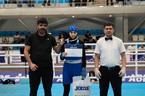 Azərbaycanın ən güclü qız boksçuları məlum oldu - FOTOLAR