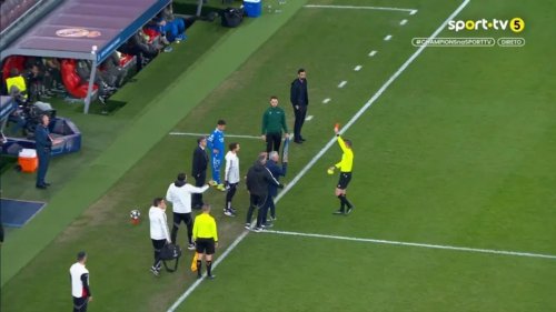 Mourinyo yenə qovuldu - FOTO Mourinyo yenə qovuldu - FOTO