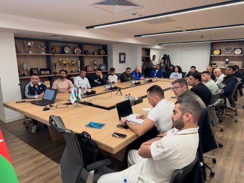 Millinin həkimi seminar keçirdi - FOTOLAR Millinin həkimi seminar keçirdi - FOTOLAR