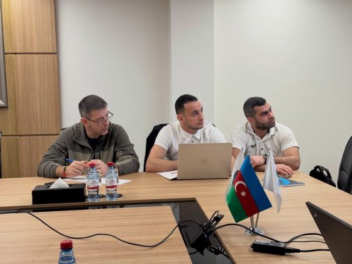 Millinin həkimi seminar keçirdi - FOTOLAR Millinin həkimi seminar keçirdi - FOTOLAR