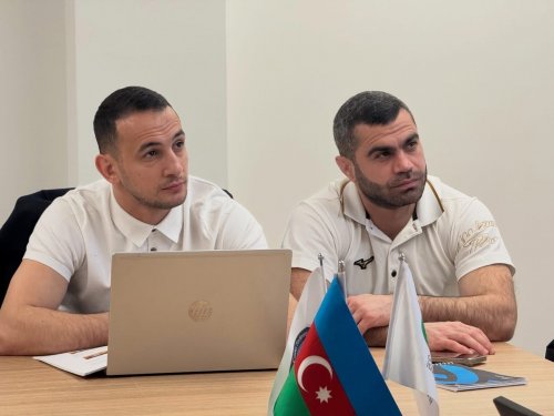 Millinin həkimi seminar keçirdi - FOTOLAR Millinin həkimi seminar keçirdi - FOTOLAR