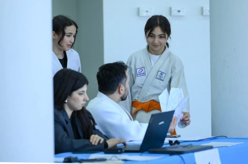 37 cüdoçu imtahan verdi - FOTOLAR