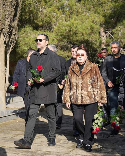 "Neftçi" Banişevskinin məzarını ziyarət etdi - FOTOLAR