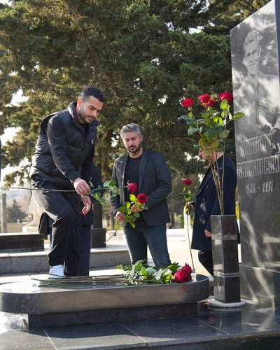 "Neftçi" Banişevskinin məzarını ziyarət etdi - FOTOLAR